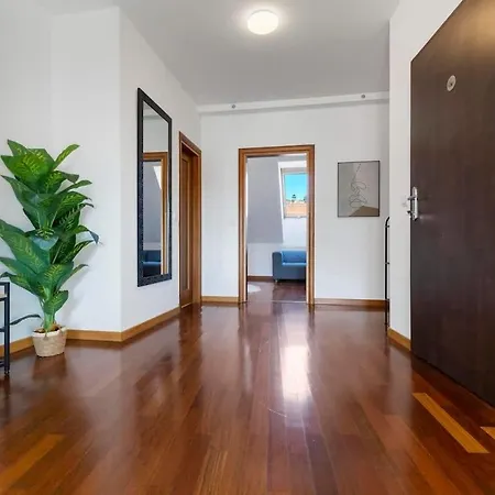 Lägenhet Urban Elegance Retreat