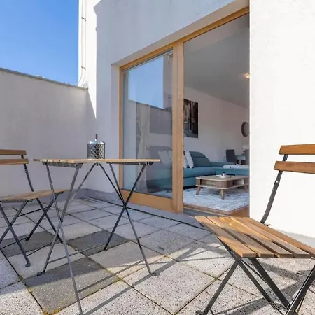 Lägenhet Urban Elegance Retreat Bratislava