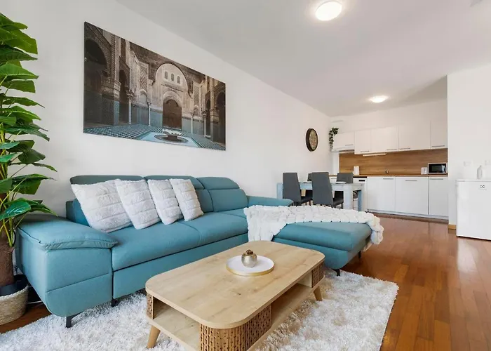 Urban Elegance Retreat *