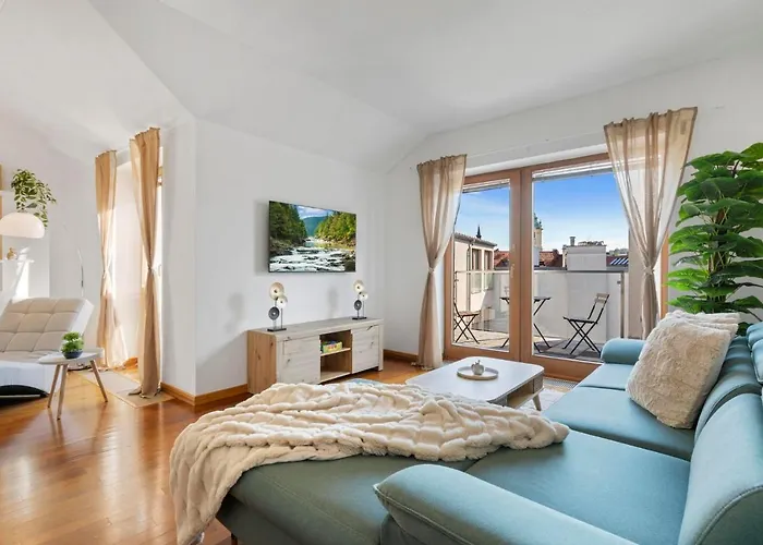 아파트 Urban Elegance Retreat *