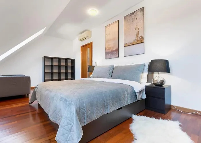 Urban Elegance Retreat Apartament